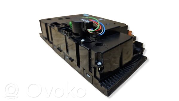 rrr-part-195-e2e0188442790ddb09483431caddfa22-1 Volvo S60 Climate control unit