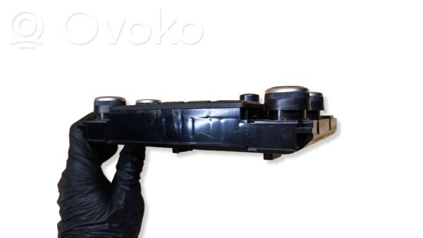 rrr-part-196-a46acd4321aa9c231b066dba0158471e-1 Volvo XC60 Kliimaseade