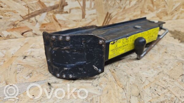 rrr-part-1986-06fd781cd423fbb1a26ce1334d82ad2e Mercedes-Benz S W221 Lift Jack