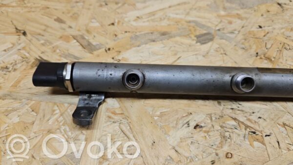 Mercedes-Benz S W221 Fuel main line pipe