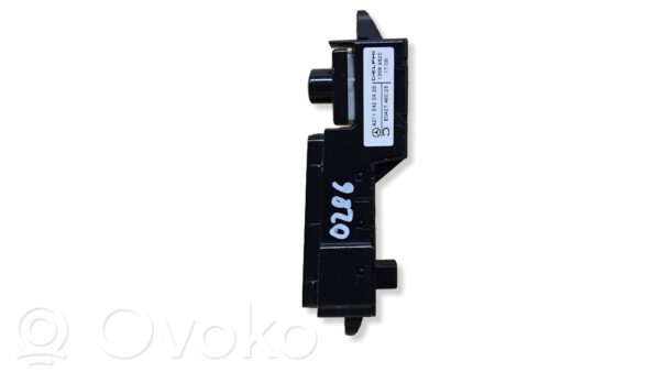 rrr-part-202-6e9376686c42bed7ecbf1d4e52d1fdaf Mercedes-Benz CLS C219 Käigukangi indikaator