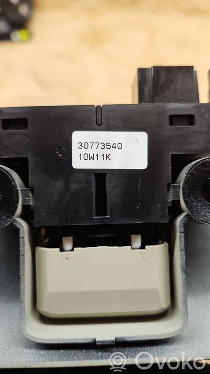 rrr-part-208-b9f9fa274edf7e3ae90fefb764f06287 Volvo XC60 Käsipiduri lüliti