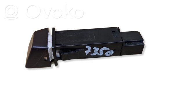 Volvo XC60 Hazard light switch