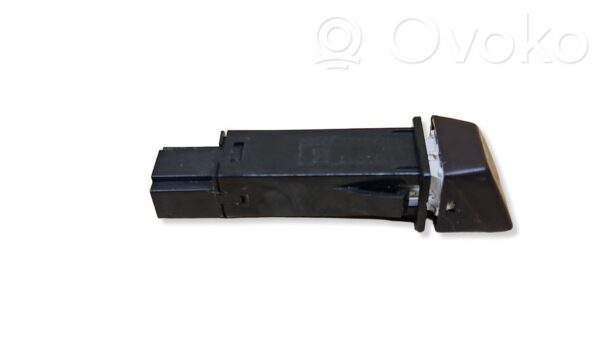Volvo XC60 Hazard light switch