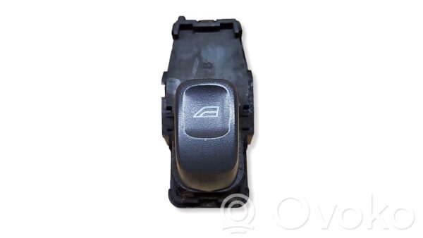 rrr-part-214-05e4398c04219a1f79c976f9b8fa8357 Volvo S60 Electric window control switch
