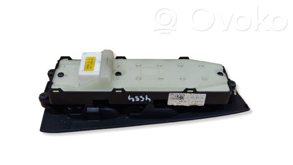 rrr-part-219-f9a10833ed860aecd0d68d1aa7526e26-1 Toyota Avensis T250 Electric window control switch