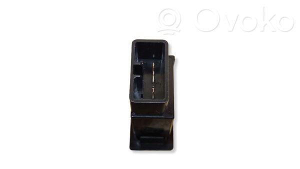Toyota Avensis T250 Traction control (ASR) switch