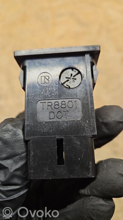 Toyota Avensis T250 Traction control (ASR) switch