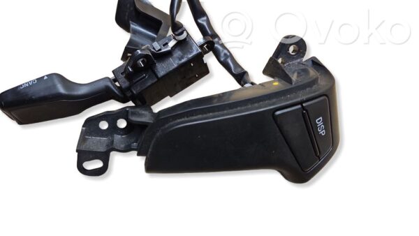 Toyota Avensis T250 Steering wheel buttons/switches