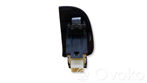 rrr-part-228-b7a82d036bbc151dcf9b3dc1c038ef50 Toyota Avensis T250 Electric window control switch