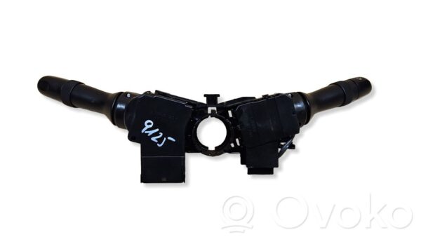 Lexus IS 220D-250-350 Wiper turn signal indicator stalk/switch