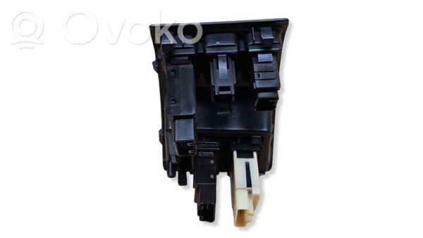 Lexus IS 220D-250-350 A set of switches