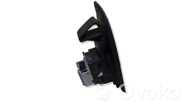 rrr-part-240-be62283dde57cdf71965189b02604721 Audi A6 S6 C5 4B Electric window control switch