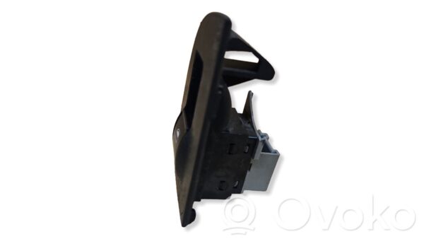 rrr-part-240-f0a06d1a1db5a78e9c93e80bcb4b85b3-1 Audi A6 S6 C5 4B Electric window control switch