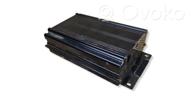 Audi A6 S6 C5 4B Sound amplifier