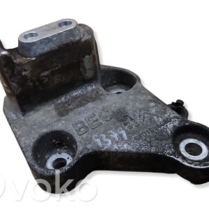 Citroen Berlingo Gearbox mounting bracket