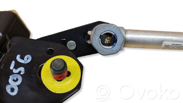 Volvo S60 Front seatbelt