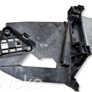 Volvo XC60 Rear door exterior handle/bracket