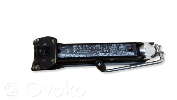 Mercedes-Benz CLS C219 Lift Jack