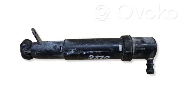 Mercedes-Benz CLS C219 Headlight washer spray nozzle