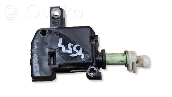 Toyota Avensis T250 Fuel tank cap lock motor