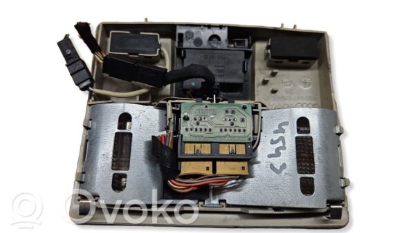 rrr-part-356-f8cad26f5d652c90a0aec82e3f615dbd Audi A6 S6 C5 4B Front seat light