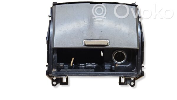 rrr-part-370-27d67db1f933f56b2625b9224a7a3a28 Lexus IS 220D-250-350 Car ashtray