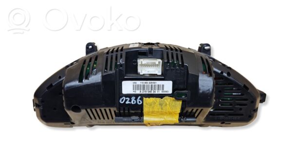 Mercedes-Benz CLS C219 Speedometer (instrument cluster)