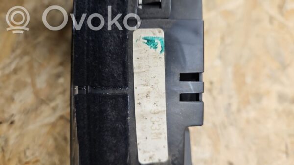 Audi A6 S6 C5 4B Speedometer (instrument cluster)