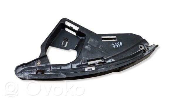 Volvo XC60 Headlight/headlamp mounting bracket