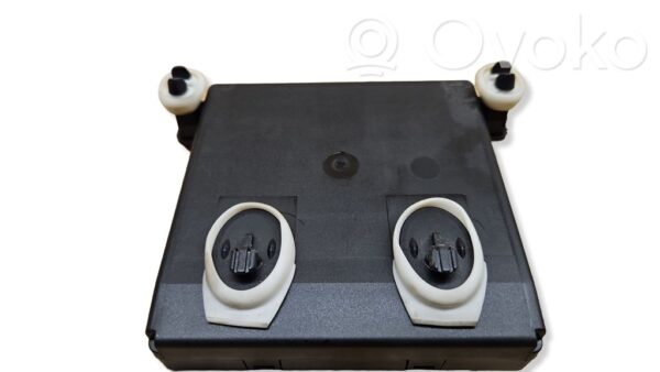 rrr-part-413-e010f8df24d1590ff7b7b77a665b5db3-1 Mercedes-Benz CLS C219 Door control unit/module