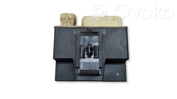 rrr-part-43-5f5d99ef63e206fc6ab0370d0e602556-1 Citroen Berlingo Glow plug pre-heat relay