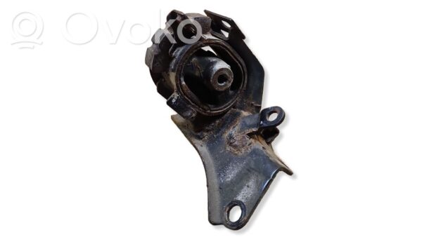 Toyota Avensis T250 Engine mounting bracket