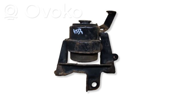 Toyota Avensis T250 Engine mounting bracket
