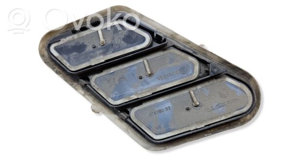 Citroen Berlingo Quarter panel pressure vent