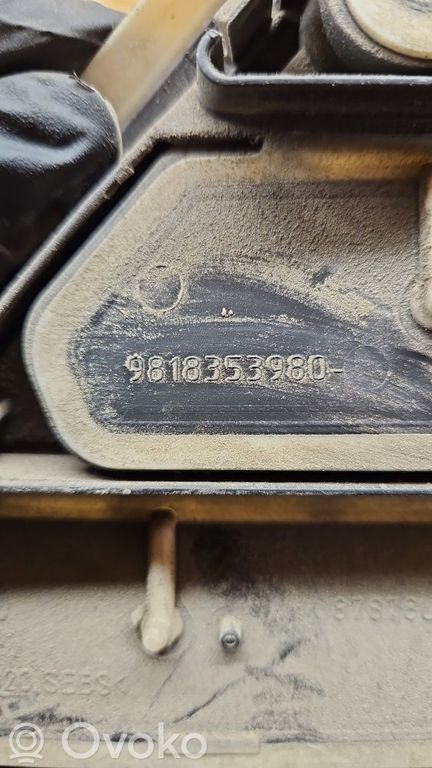 Citroen Berlingo Quarter panel pressure vent