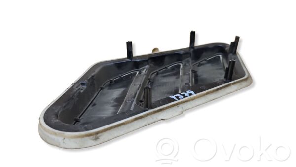 Citroen Berlingo Quarter panel pressure vent