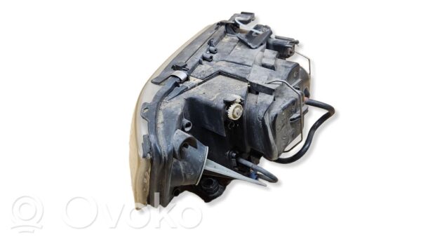 rrr-part-579-1a30759ec8fec1c16bc837fce89e381e Audi A6 S6 C5 4B Esituli/esilatern