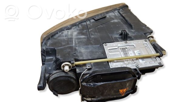 Volkswagen Touareg I Headlight/headlamp