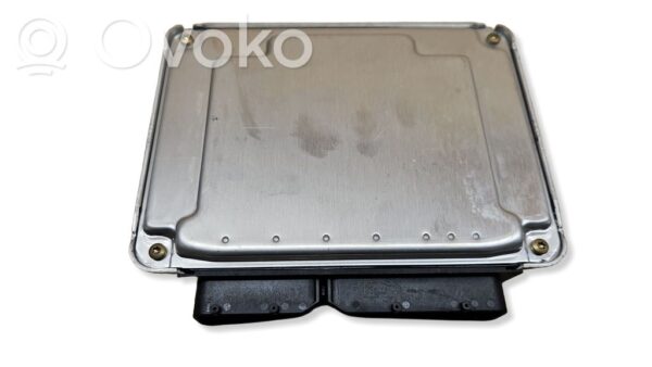 Audi A6 S6 C5 4B Mootori aju ECU