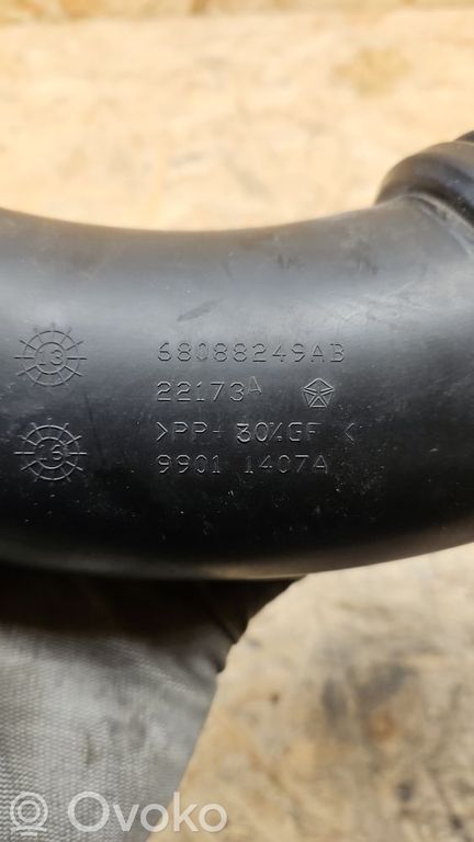 Jeep Grand Cherokee Air intake duct part
