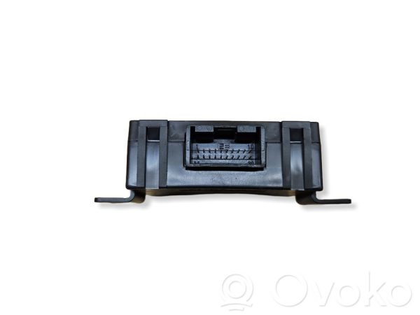 rrr-part-63-03e38edb7eeb55d8e7d8432df1780828 Audi A6 S6 C5 4B Alarm control unit/module