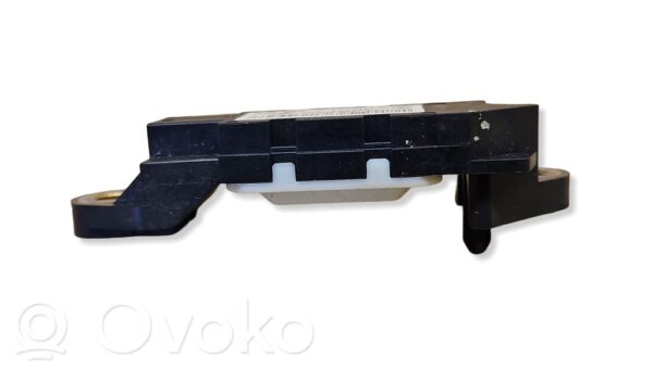 Mercedes-Benz CLS C219 Airbag deployment crash/impact sensor