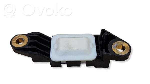 Mercedes-Benz CLS C219 Airbag deployment crash/impact sensor