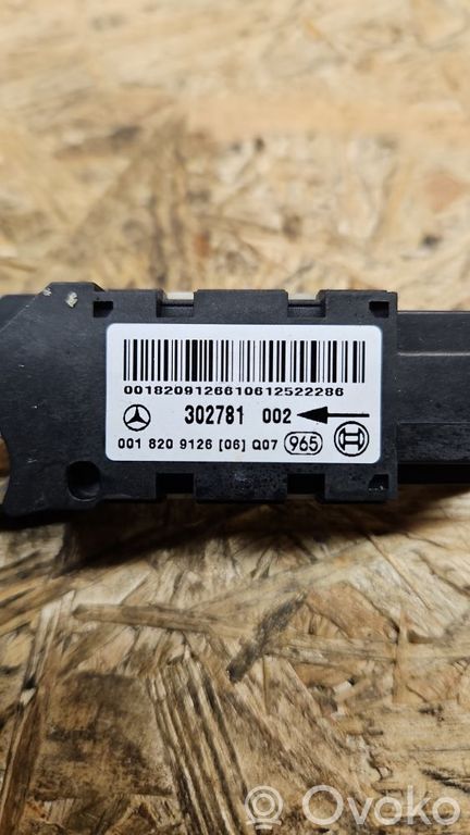 Mercedes-Benz CLS C219 Airbag deployment crash/impact sensor