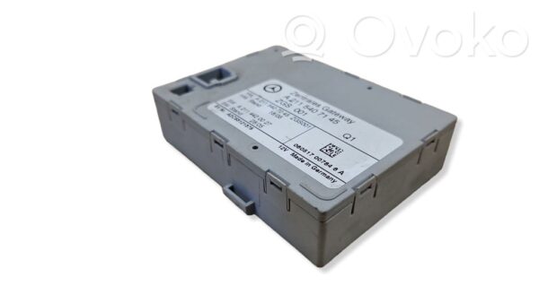 rrr-part-653-c347d8318769b8990750d10b395a9e31 Mercedes-Benz CLS C219 Värava juhtimismoodul