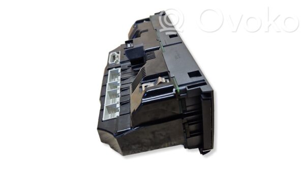 Audi A6 S6 C6 4F Climate control unit