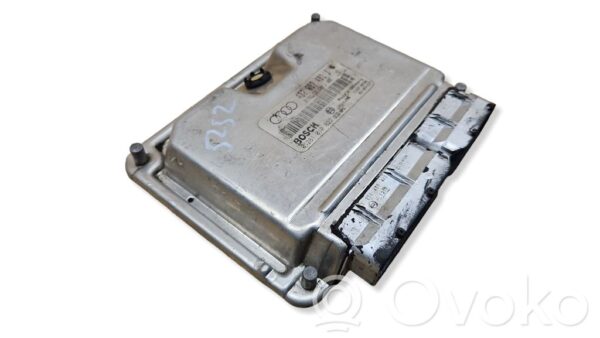 Audi A6 S6 C5 4B Mootori aju ECU