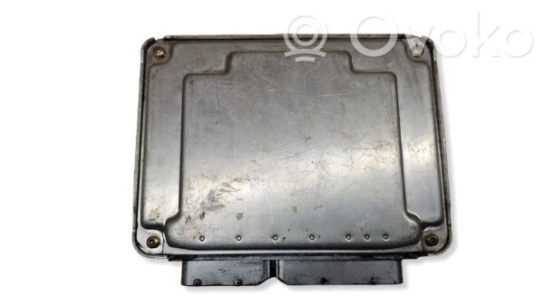 Audi A6 S6 C5 4B Mootori aju ECU