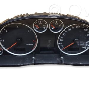 Audi A6 S6 C5 4B Speedometer (instrument cluster)